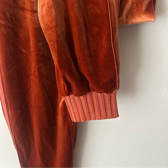 House of CB London Velour Track Sporty Chic Joggers in Rust Orange Size Small - Picture 7 of 12